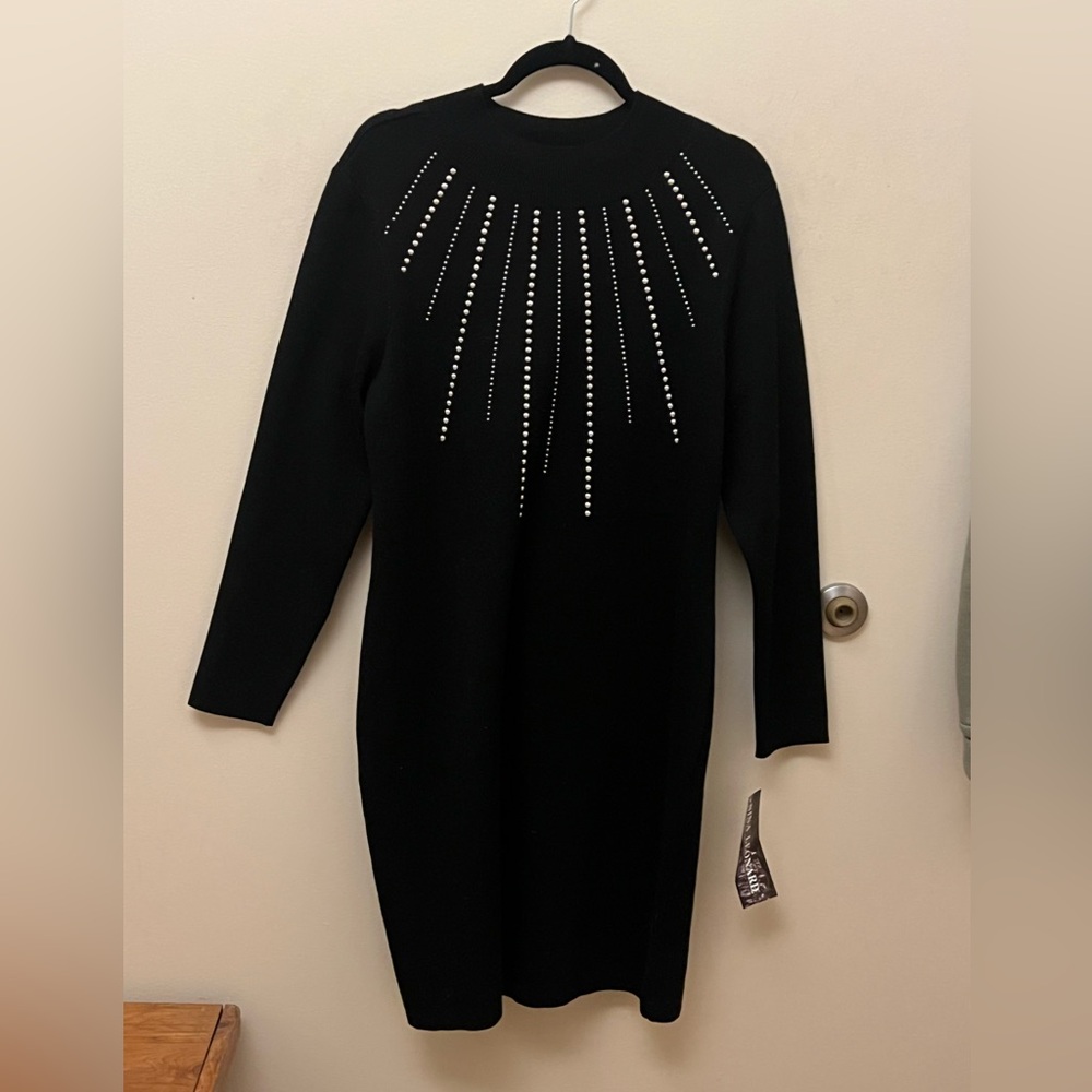 Black dress, perfect for the holiday parties! Size XL